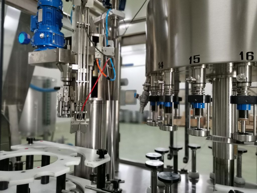 Automatic Rotary Filler – Capper (MONOBLOCK)